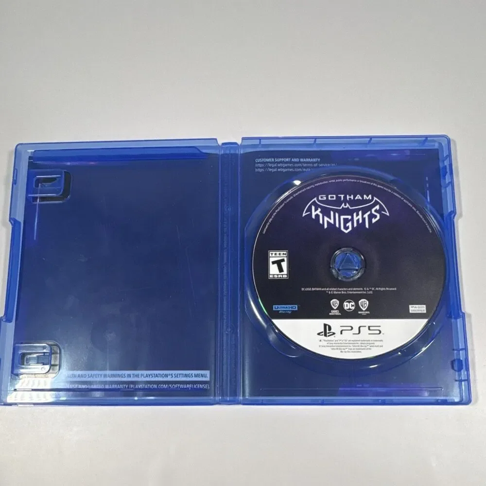 Warner Bros. Gotham Knights PS5 T-Teen Multiplayer Online Play Action RPG